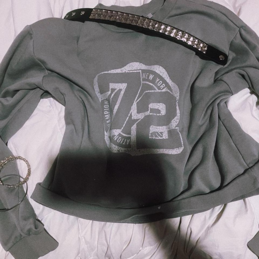 h&m new york racing graphic sweatshirt